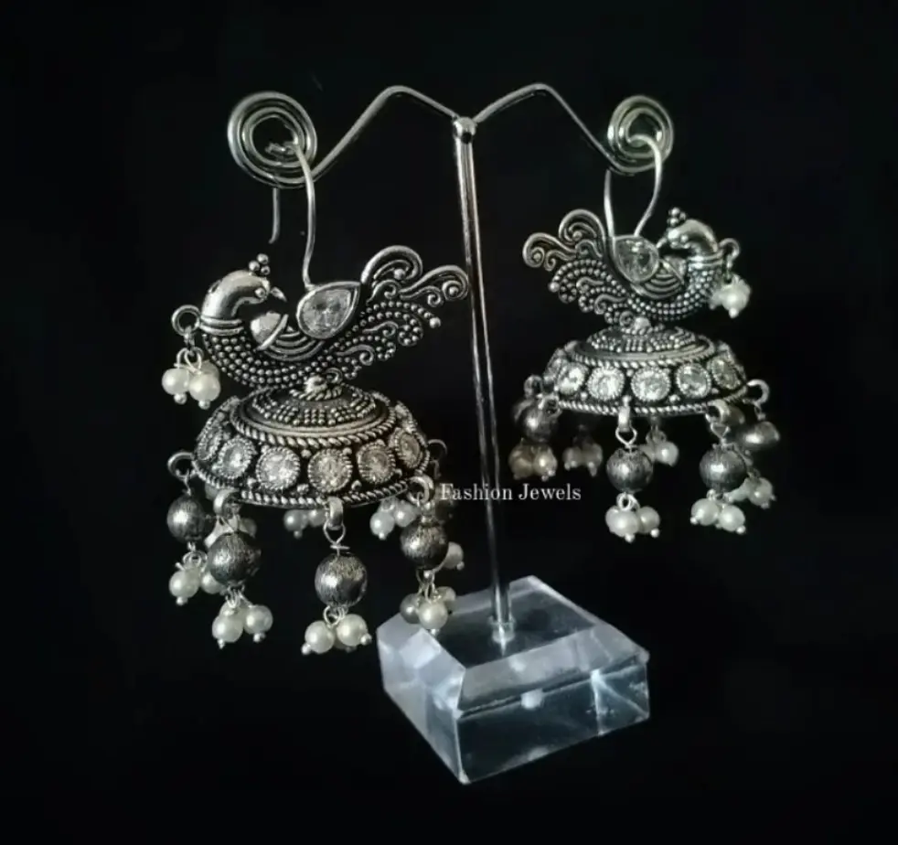 Peacock Zircon pearl hanging Hooks